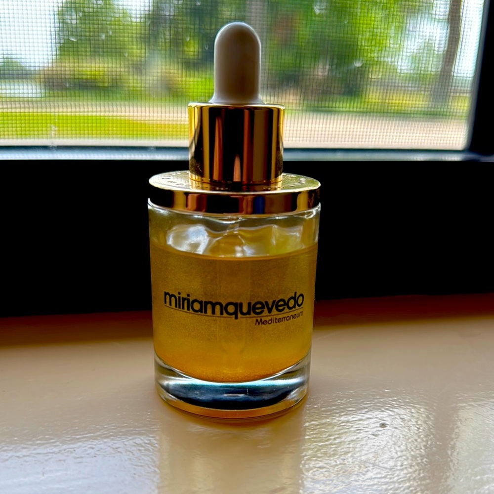 Miriamquevedo hair oil
